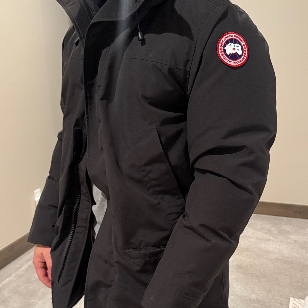 Canada Goose Men's Black Puffer Jacket
